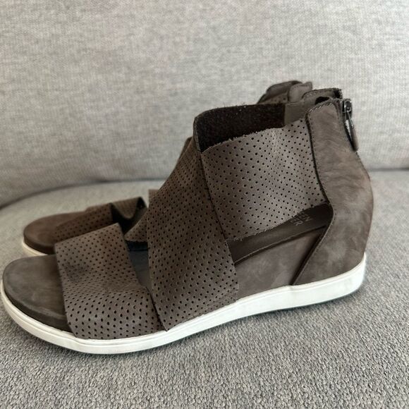 Eileen Fisher Platform Sport Sandals Strappy Perforated Suede Brown Size 6.5 - Picture 7 of 11
